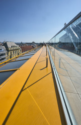 Žlutá i bílá barva se vybírala z přibližně deseti odstínů.