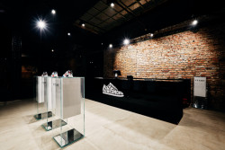 Redesign interiéru prodejny Footshop v pražském prostoru Vnitroblock, studio EYELEVEL.