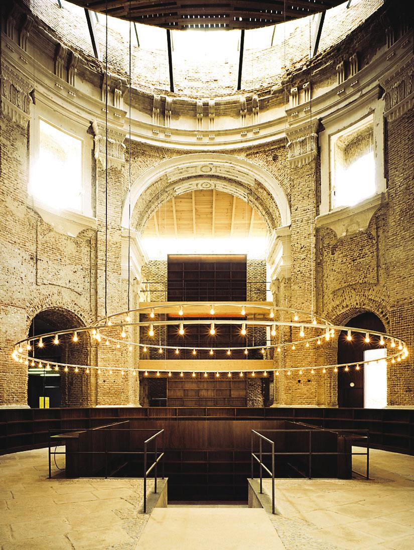 Dostavba kostela San Fernando v Madridu od José I. Linazasora