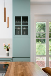 Rekonstrukce prvorepublikové vily v Praze od No Architects