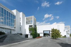 Diplomatická čtvrť v Praze-Troji, Jan Bočan