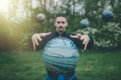 Svítidlo Spacey, Lasvit / Lukáš Novák.