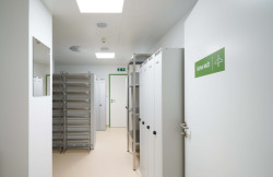 Pavilon chirurgie (Karvinská hornická nemocnice postavená z modulů KOMA)