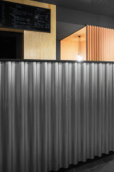 Interiér Cafe Smoo v Příbrami, Michael Karnet