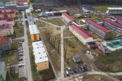 Nadace Proměny Karla Komárka vyhlašuje výzvu k obnově parku před Základní školou U Červených domků v Hodoníně