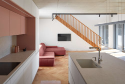 Uvnitř domu (Novostavba rodinného domu, Tisá; 2xpa)