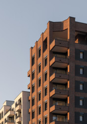 Nový bytový komplex navazuje na bývalý pivovar.