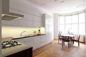 studio29, Interiér bytu na Letné – foto