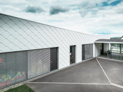 Základní škola s družinou ve francouzském městečku Otterswiller