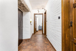 Rekonstrukce interiéru kamenné chalupy od 3K Architects