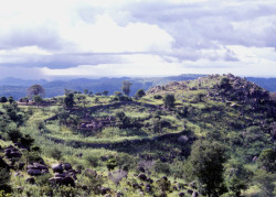 Památková oblast Sukur v Nigérii ničí sekta Boko Haram