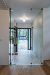 Architektka Tereza Čudová Ajmová zrekonstruovala dřevostavbu na Nymbursku.