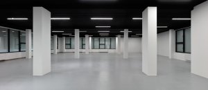 Mjölk architekti proměnili chátrající menzu v Ústí nad Labem na Dům umění