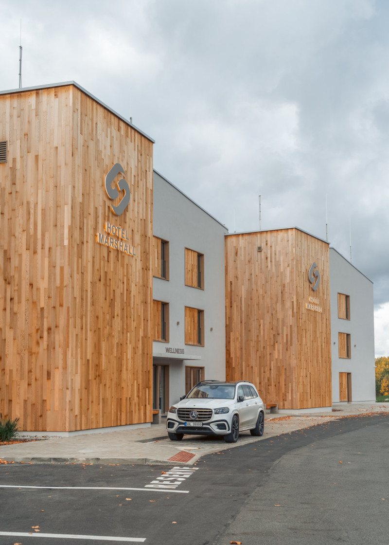 Golfový hotel v Sokolově od BekArch