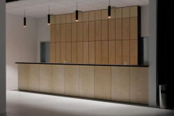 Mjölk architekti proměnili chátrající menzu v Ústí nad Labem na Dům umění