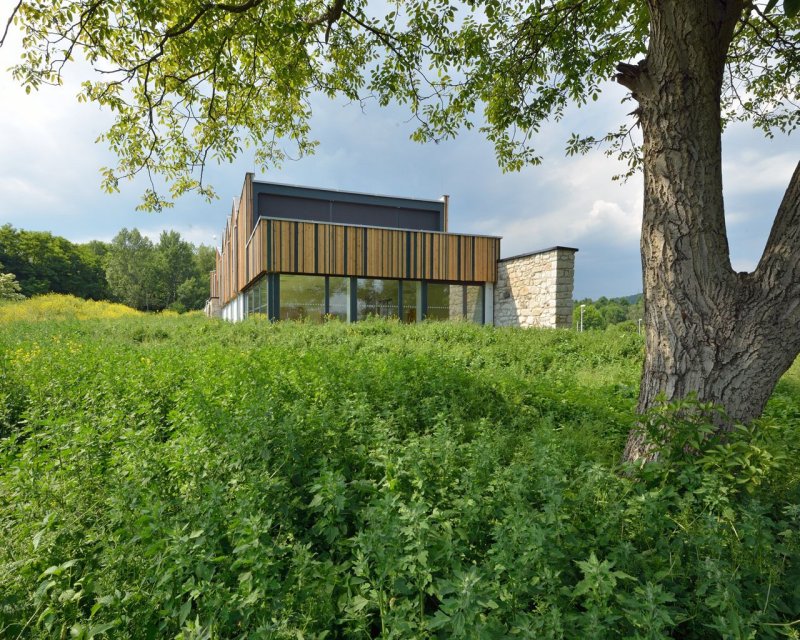 3+1 architekti, Revitalizace hospodářského dvora JACER, školicí středisko – foto