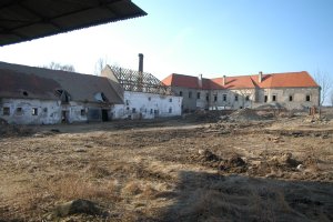 V průběhu rekonstrukce byly zachovány a opraveny všechny původní stavby