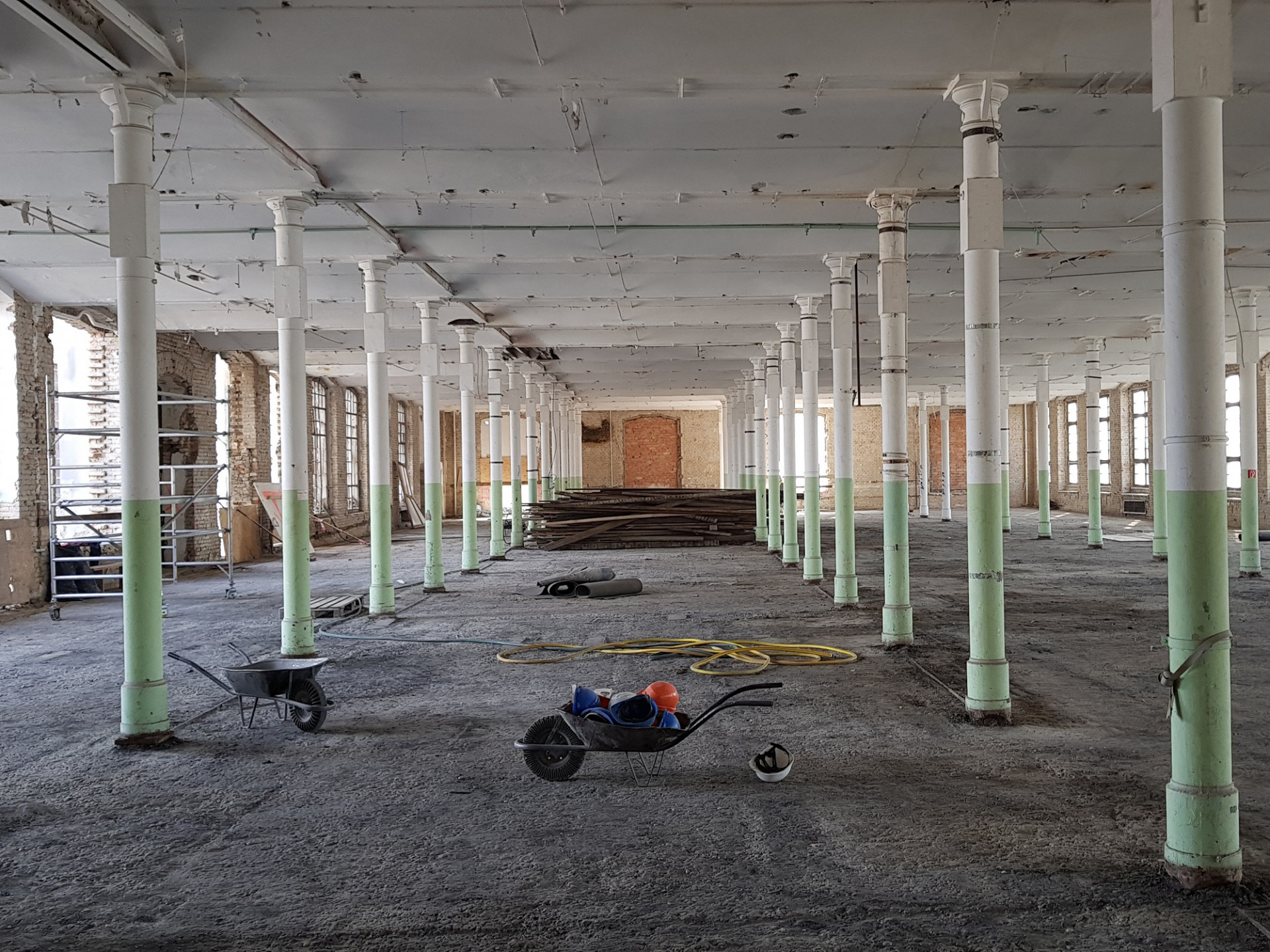 Stav interiéru přádelny před rekonstrukcí