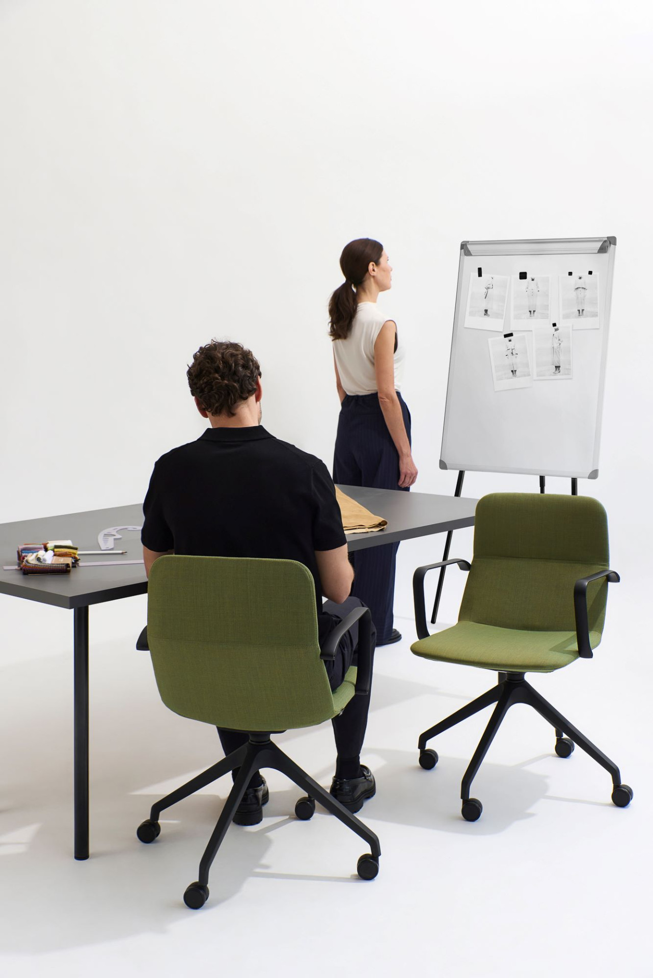 Designová konferenční židle Flexi Light od italského studia Orlandini Design.