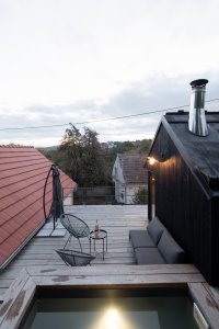 Víkendový dům v Bukovanech od studia SENAA architekti