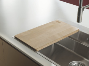 Detail přípravné desky (Nerezový dřez Box Pro od Franke)