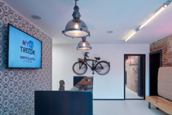 Dentální klinika myTREEDK v Opavě, QARTA Architektura / David Wittassek