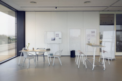 V Konsepti vystaví kancelářský nábytek německé značky Sedus. Nábytek The Detox Office má snižovat stres a předcházet digitální únavě.