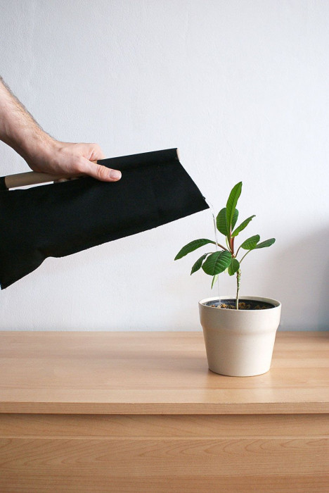 Lucie Hájková, Flos / konev na zalévání - foto