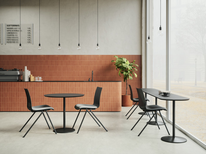 Série konferenčních židlí Evo z dílny německého designéra Andrease Kroba