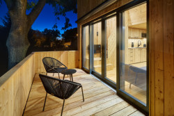 Dřevěný výměnek na Praze 4 od studia PRAJAGA