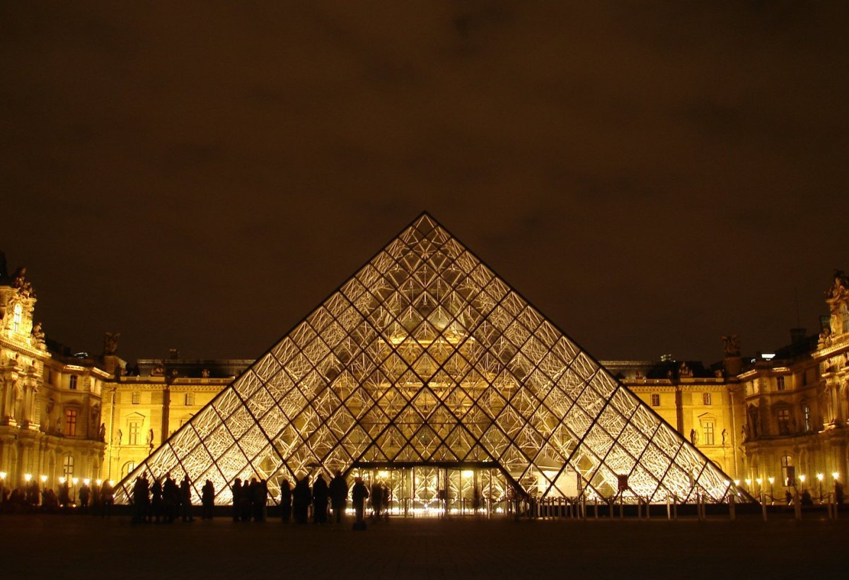 Le Grande Louvre v Paříži, I.M. Pei.
