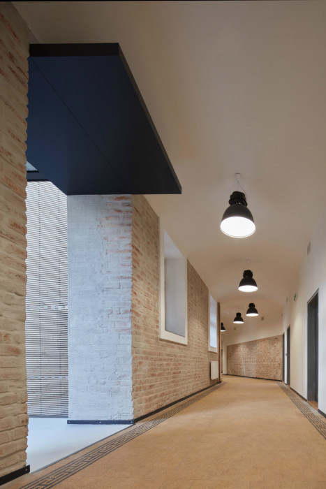 Výukové centrum VŠPJ, Qarta Architektura