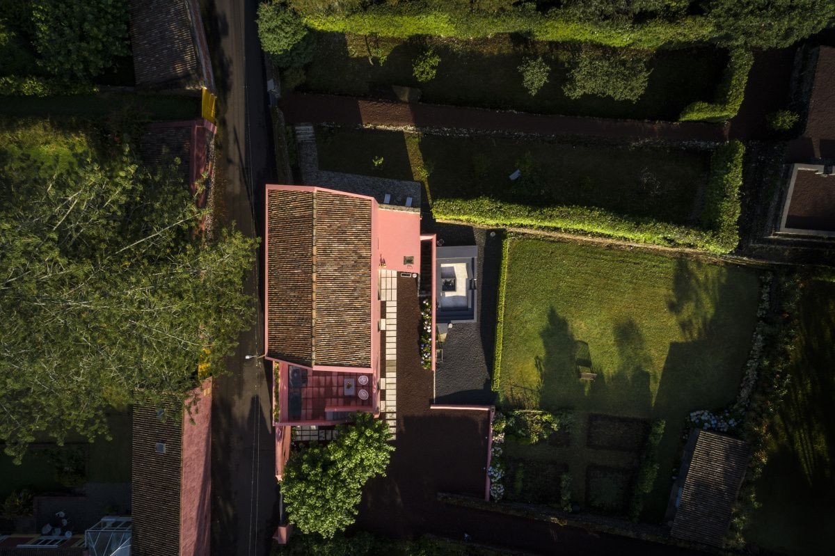 Pink House, Mezzo Atelier