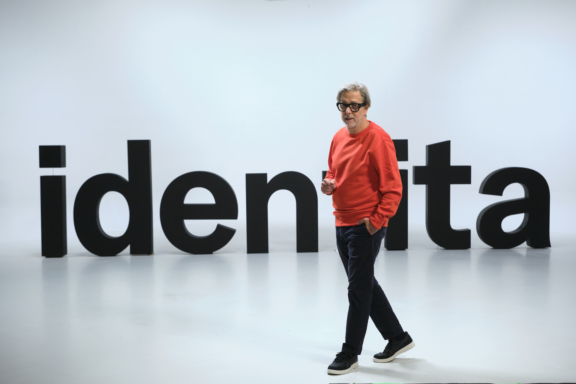 Aleš Najbrt seznámí diváky nejen s předními grafickými designéry, ale i se současnými tvůrci