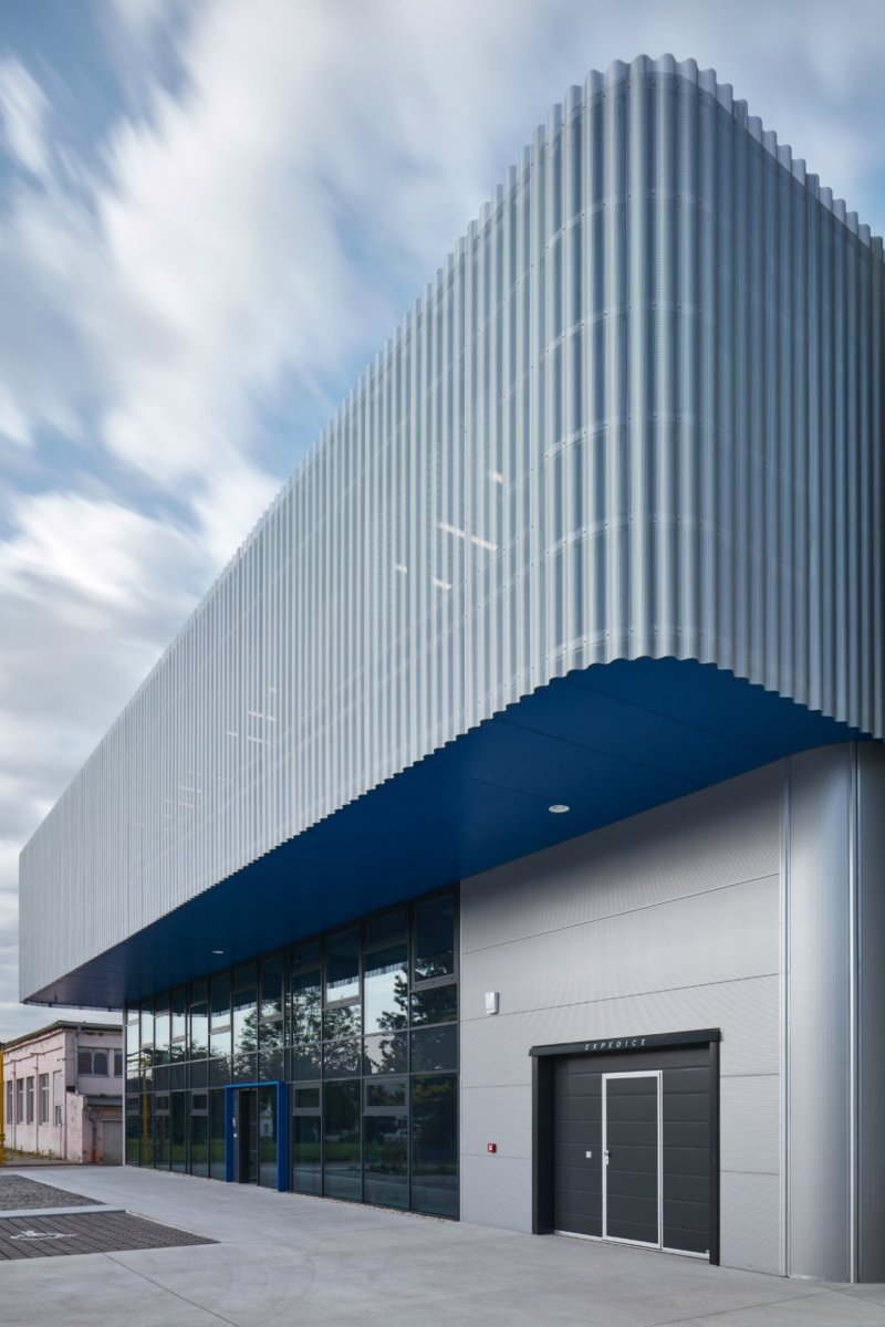 Výrobní a administrativní objekt firmy Pilana Karbid v Hulíně, Ellement architects