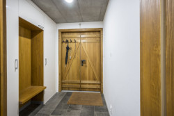 Rodinný dům Nový Šaldorf, Létající inženýři