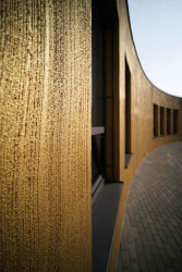 Studio Grulich architekti realizovalo v Líbeznicích pavilon základní školy.