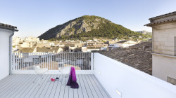 Činžovní dům Carrer Del Sol N° 3, KRESINGS