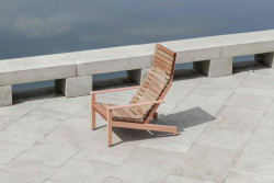 Společnost mmcité nabízí nábytek a mobiliář z jatoby s označením FSC. Díky tomu splňuje nejpřísnější kritéria pro její těžbu v amazonském pralese.