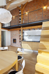 Dalibor Hlaváček, Půdní vestavba Terronská, foto