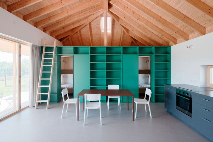 JRKVC, VOJ / Dom pri jazere – foto