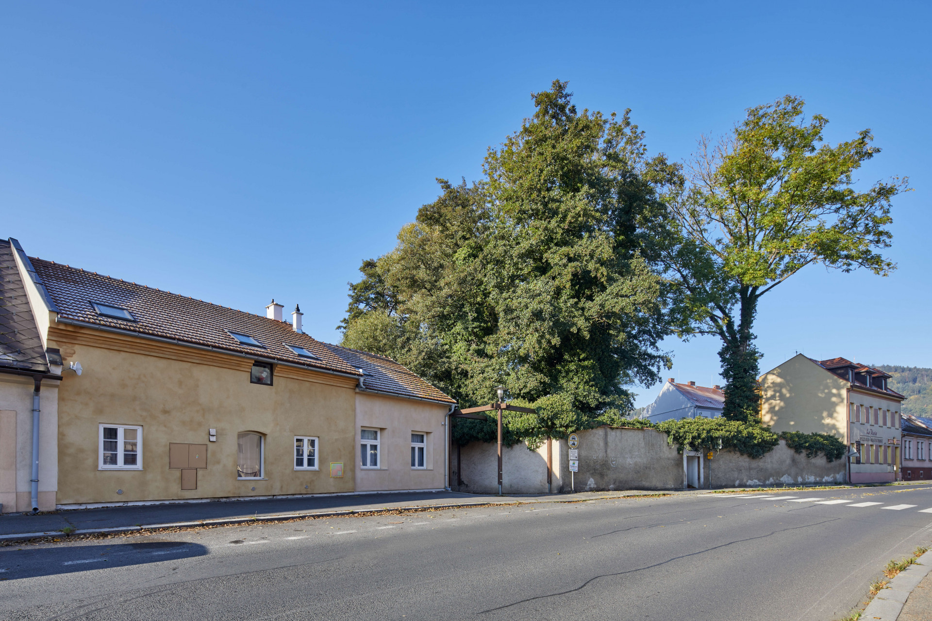 Rekonstrukce dvojdomu v Sušici od ateliéru Neuhäusl Hunal