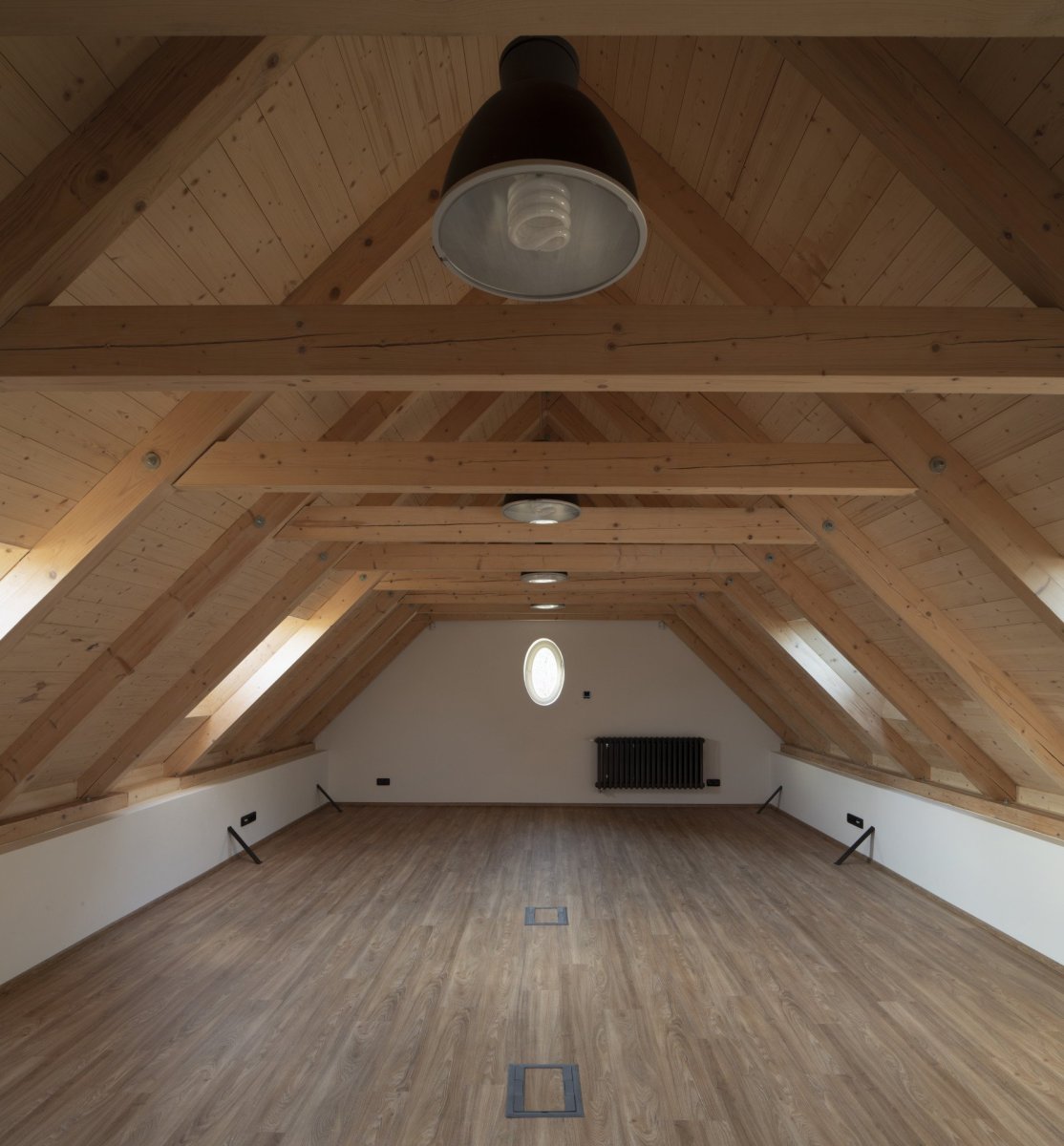Rekonstrukce Staré vodárny v Nebušicích od Atelieru Poláček