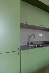 Interiér bytu A.4 od Barbory Kudelové z ateliéru HRA