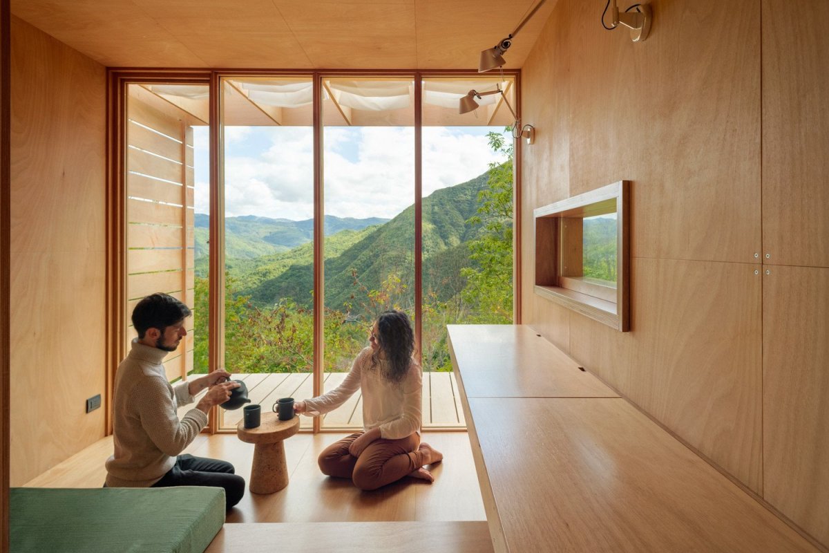 Mladí italští architekti postavili za dva týdny malou stavbu v Apeninách určenou k rozjímání a meditaci