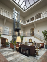 Rekonstrukce arcibiskupského zámku a zahrad na hotel, SHA Šafer Hájek architekti