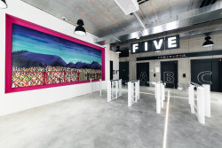 FIVE, QARTA architektura.