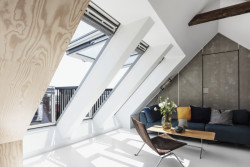 Střešní balkon Velux Cabrio.