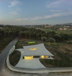 Cabo de Vila House, spaceworkers