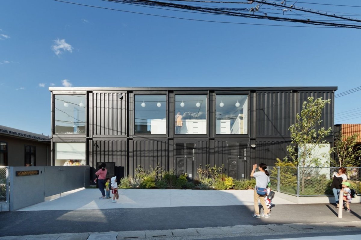 HIBINOSEKKEI + Youji no Shiro, OA Kindergarten – foto
